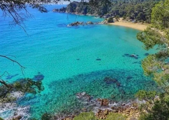 Seahomes Vacations - Beachside With Pool Apartman Lloret de Mar