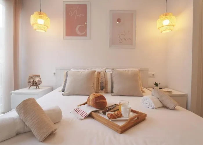 Seahomes Vacations - Beachside With Pool Apartman