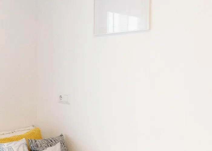 Apartman Seahomes Vacations - Beachside With Pool Lloret de Mar