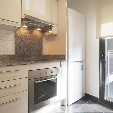 아파트 Seahomes Vacations - Beachside With Pool 료렛 드 마르