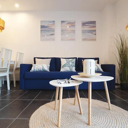 Seahomes Vacations - Beachside With Pool Appartement Lloret de Mar