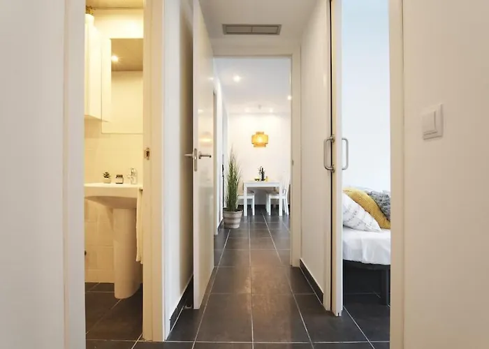 Seahomes Vacations - Beachside With Pool * Lloret de Mar