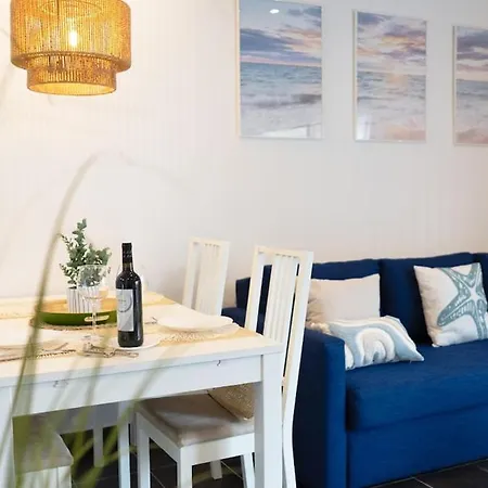 Seahomes Vacations - Beachside With Pool * 료렛 드 마르