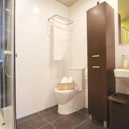 Seahomes Vacations - Beachside With Pool