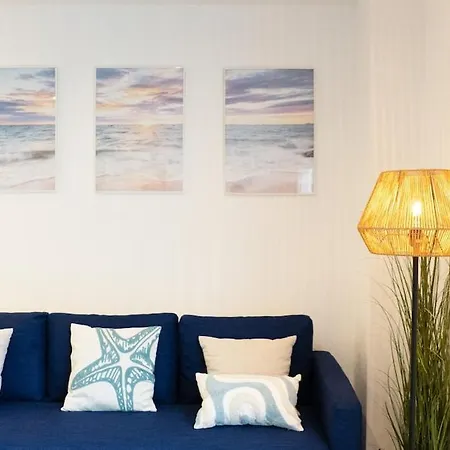 Seahomes Vacations - Beachside With Pool Appartamento Lloret de Mar